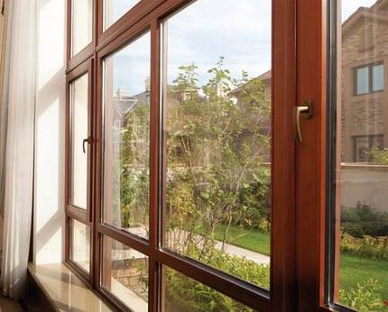 金孚顿铝包木窗供应商告诉您铝包木窗日常是如何清洗的？